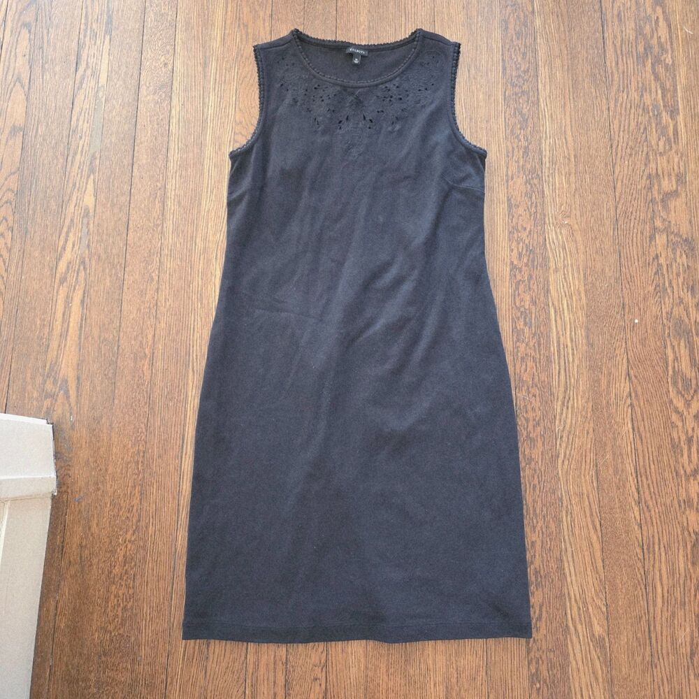Talbots Black Embroidered Eyelet Shift Dress Size M - Picture 7 of 9